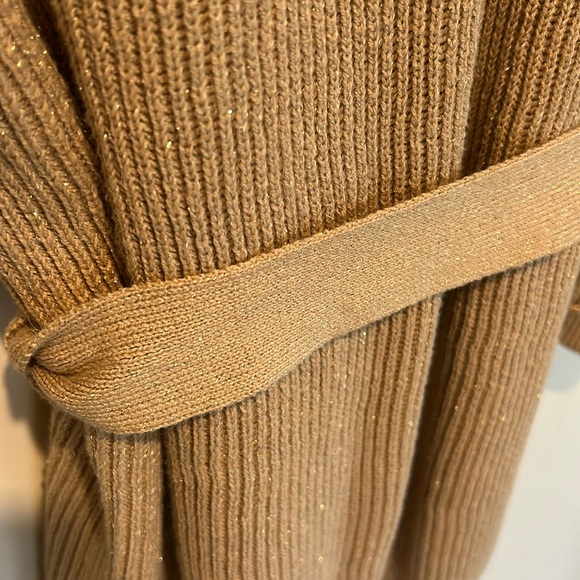 NWT Faux Fur Shawl Collar Open Sweater with Tie CAMEL & GOLD FLECKS US M… - Picture 7 of 8